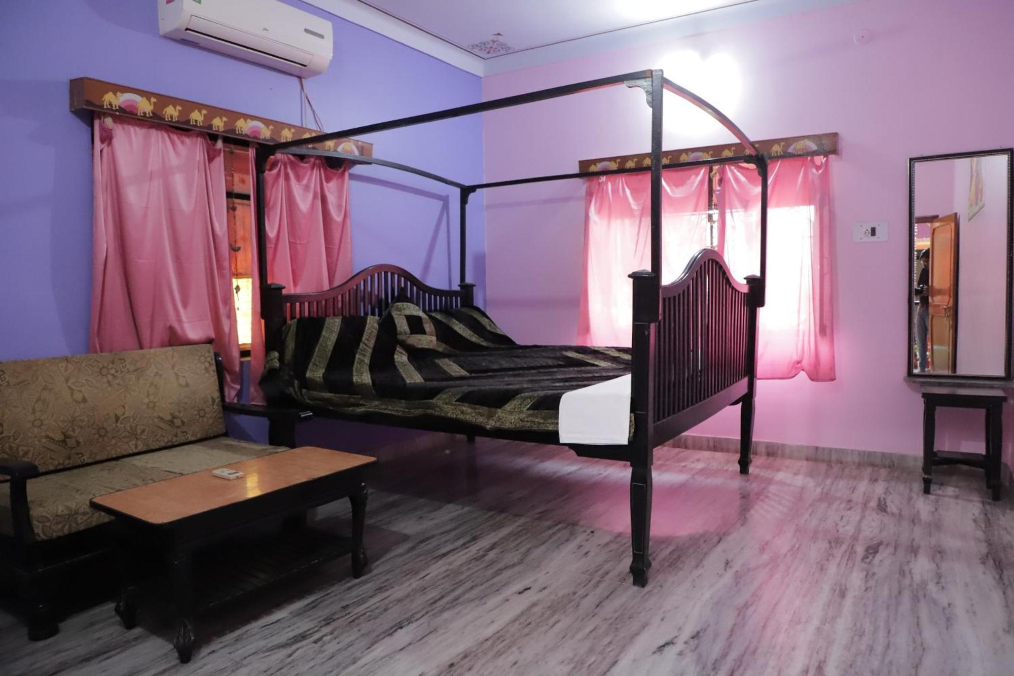 פושקאר Hotel Everest מראה חיצוני תמונה