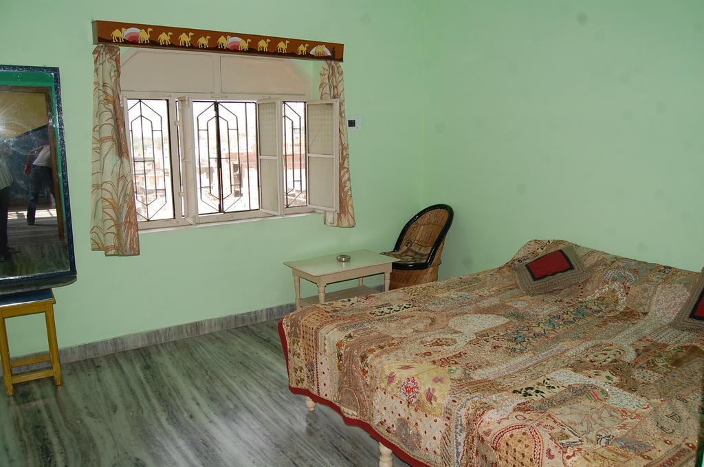 פושקאר Hotel Everest מראה חיצוני תמונה