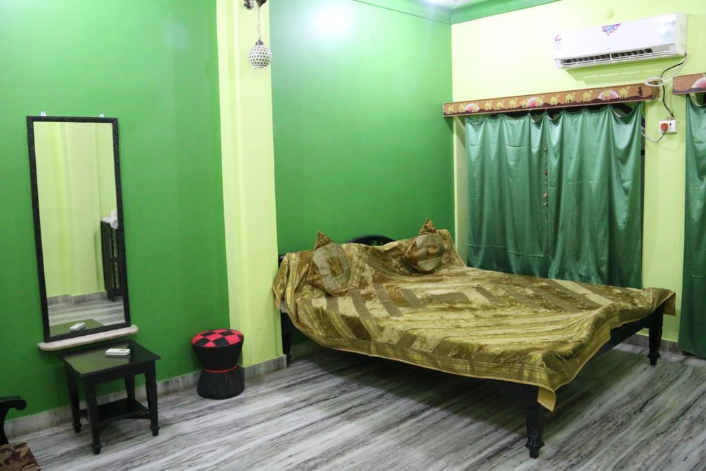 פושקאר Hotel Everest מראה חיצוני תמונה