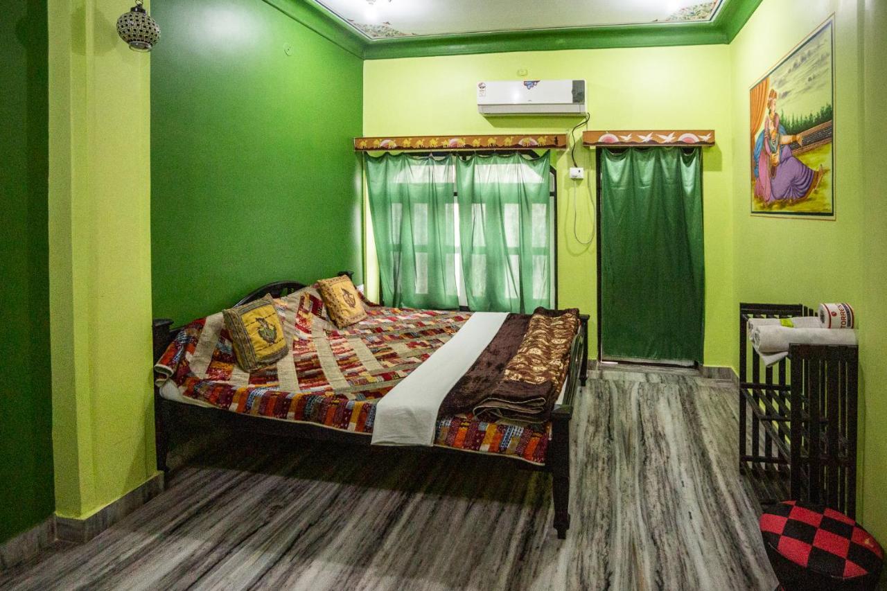 פושקאר Hotel Everest מראה חיצוני תמונה